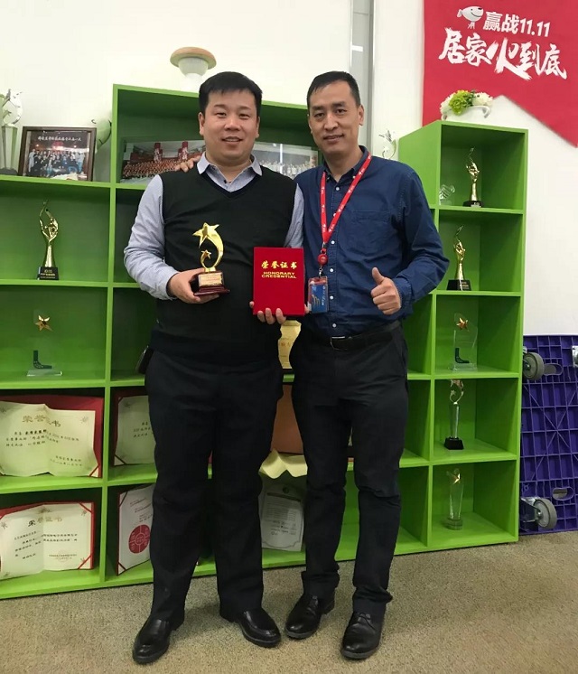 喜訊！晾霸榮獲京東家具建材2017年度最佳創(chuàng)新品牌