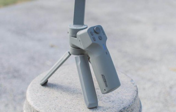 新推出的Mini-MX手機穩(wěn)定器吸引了我的眼球，研究下