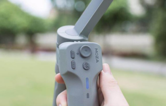 新推出的Mini-MX手機穩(wěn)定器吸引了我的眼球，研究下